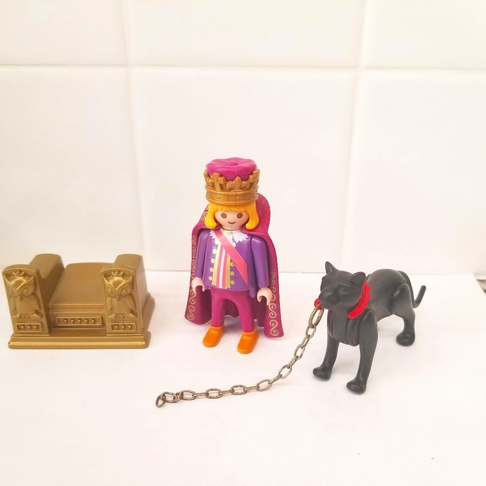 Playmobil King with Throne and Panther